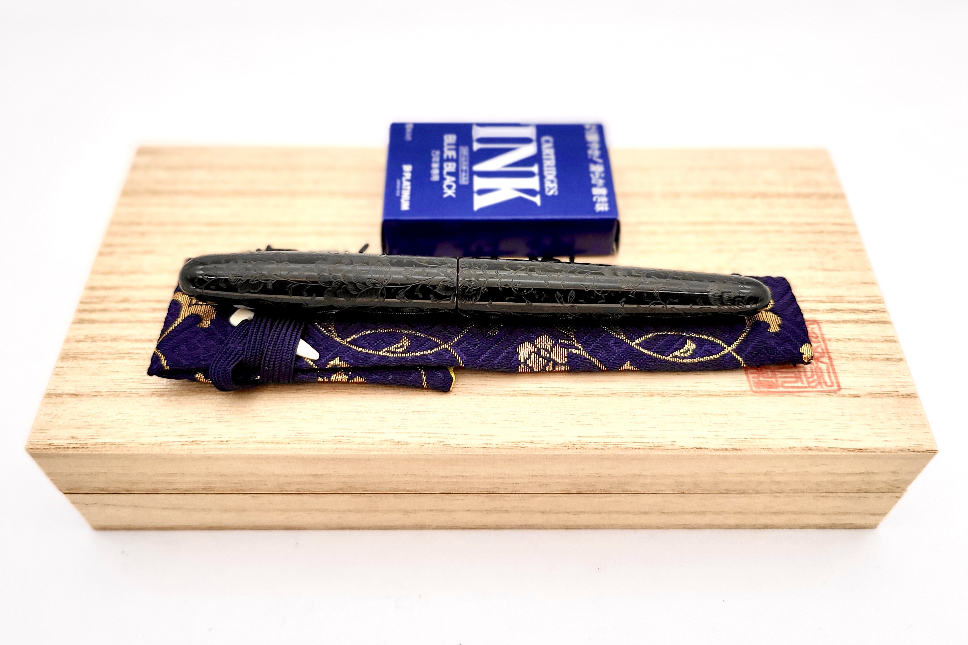 NakayaPortableCigarChinkinHousogeBlackLines3FP_C